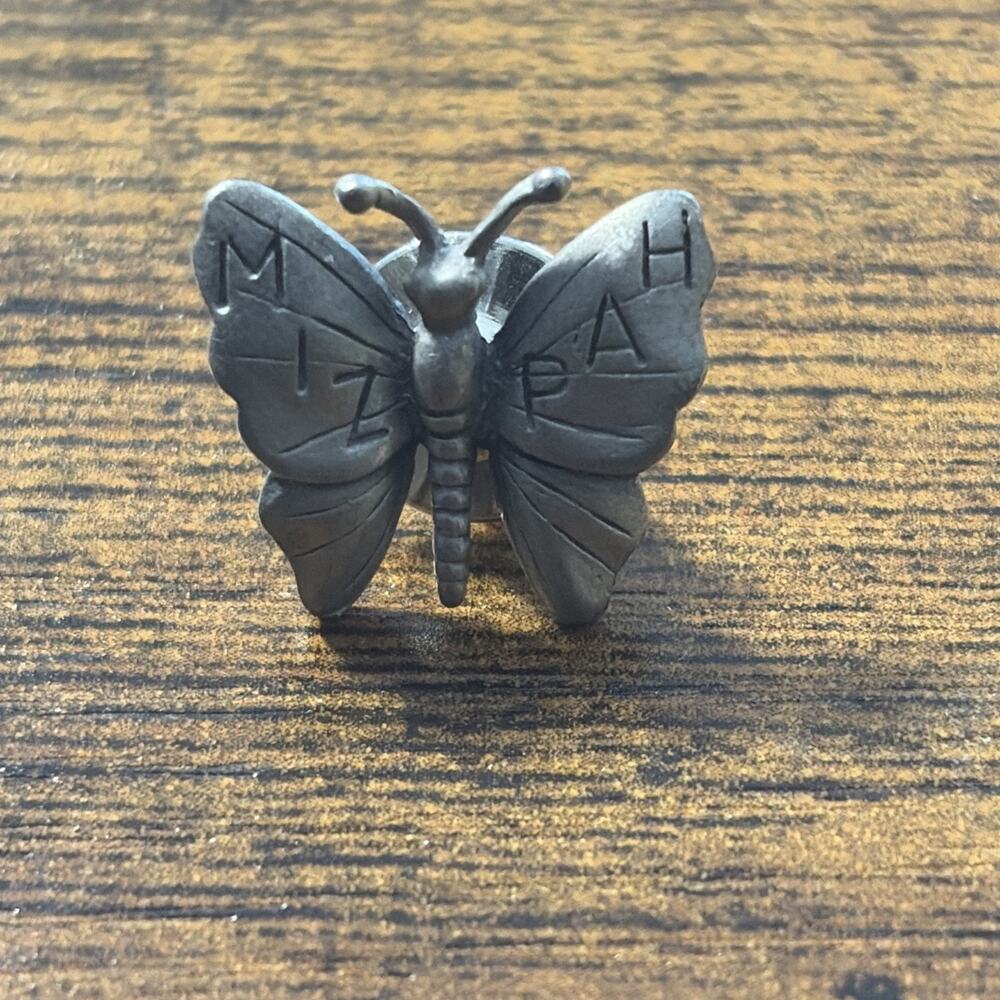 MIZPAH Pewter Silver Tone Butterfly Lapel Pin